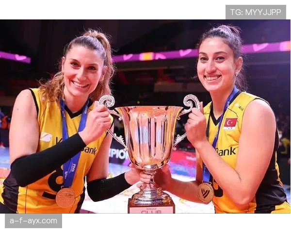 凯尔·沃克世俱杯冠军成员完成荣誉拼图