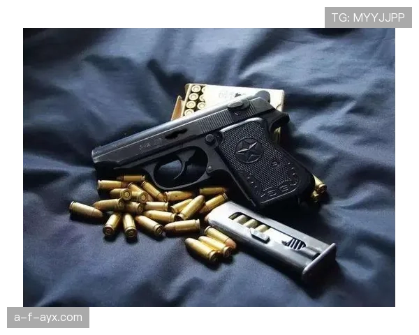 史梦瑶每天四点起床练枪，床头放的不是闹钟是子弹壳