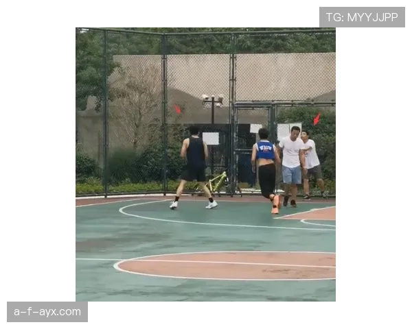 肖若腾一周没打球，居然去买了一堆奢侈品，住宿费都让队友怀疑人生